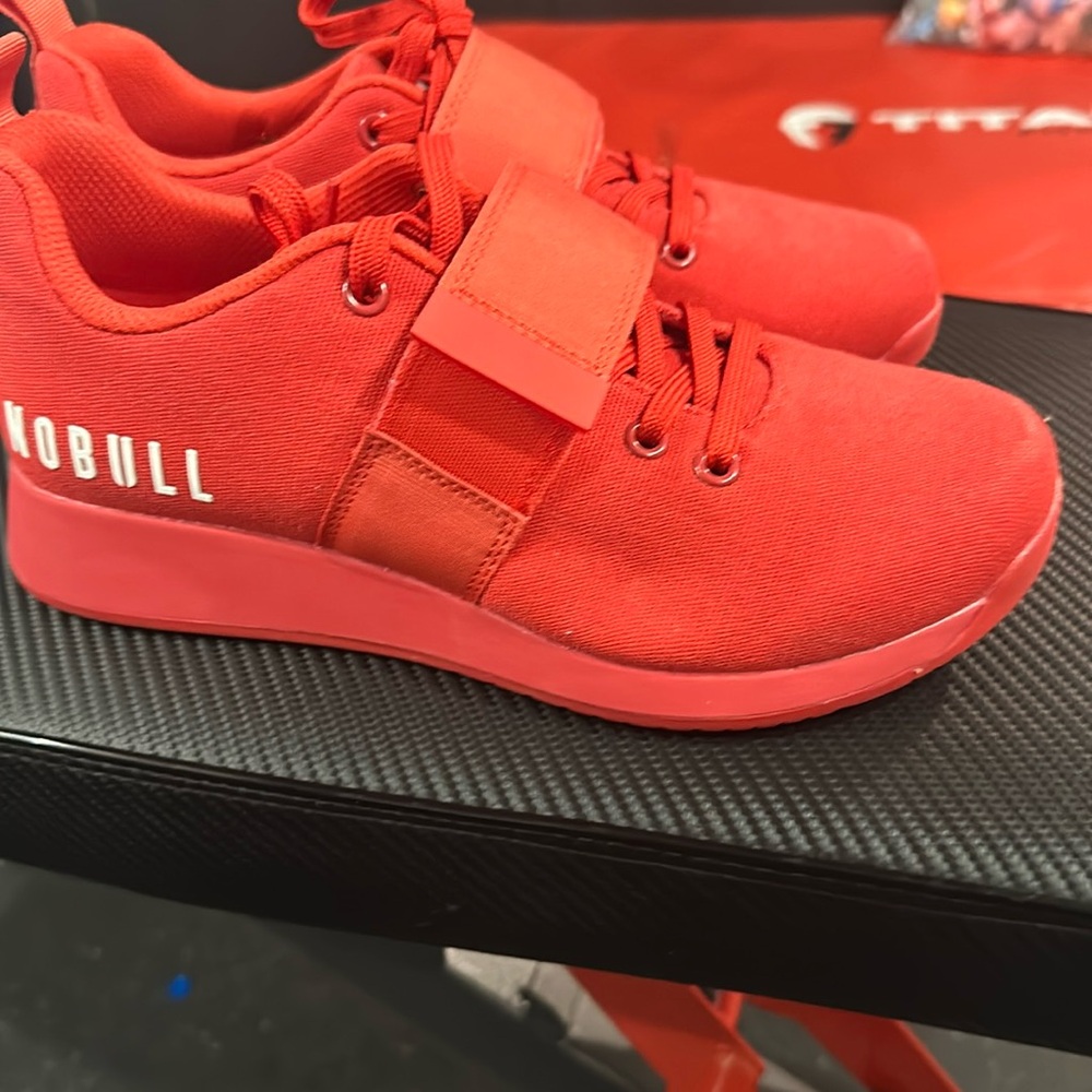 Nobull Canvas Lifter Red women’s size 8.5 men’s 7